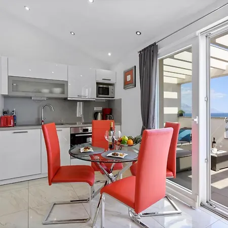 Apartment Penthouse Filka *
