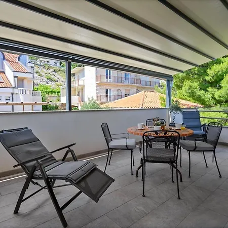 Penthouse Filka Mimice